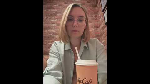 the_snowwhitee @ stripchat on 20250702