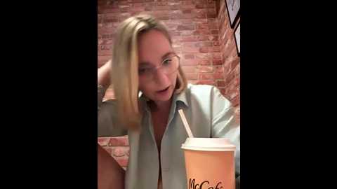 the_snowwhitee @ stripchat on 20250702