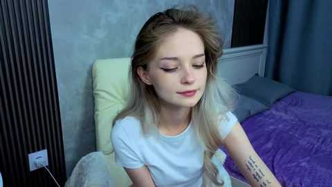 Media: vialeta_baby Stripchat 2025-07-02 01:28:00
