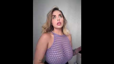 Media: alirawrz Stripchat 2025-07-03 16:15:00