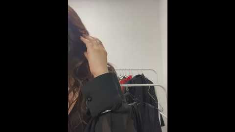 Media: anawest Stripchat 2025-07-03 06:02:00