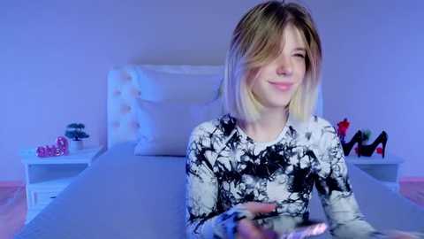 Media: bella_amory Stripchat 2025-07-03 18:35:00