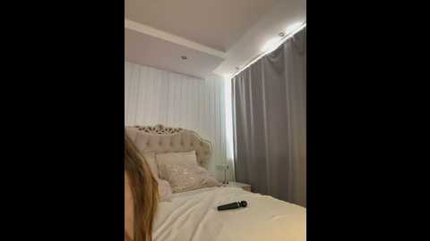 bella_suns @ stripchat on 20250703