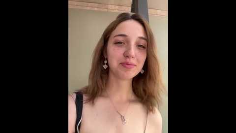 Media: dollytall Stripchat 2025-07-03 08:10:00