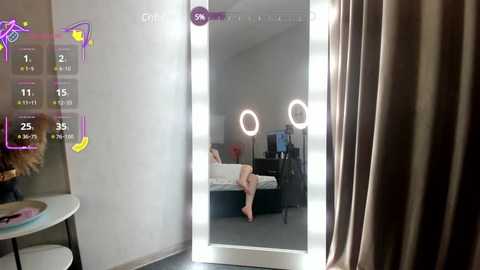 Media: esme_runn Stripchat 2025-07-03 03:32:00