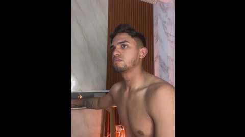 Media: floriamandjazmin Stripchat 2025-07-03 08:34:00