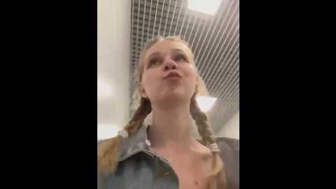 Media: julie_cutie Stripchat 2025-07-03 14:18:00
