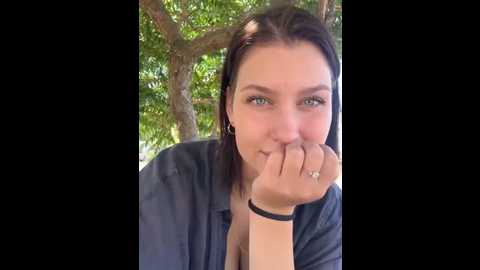 Media: kikiwatson Stripchat 2025-07-03 08:00:00