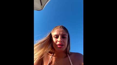 Media: sophievj Stripchat 2025-07-03 16:22:00