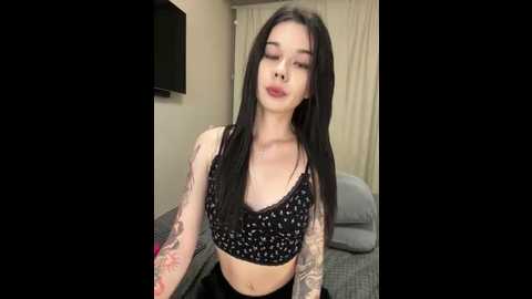 Media: vika_gray Stripchat 2025-07-03 20:03:00