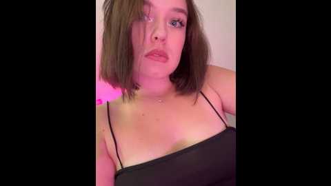 Media: alicekiiss_ Stripchat 2025-07-04 02:22:00