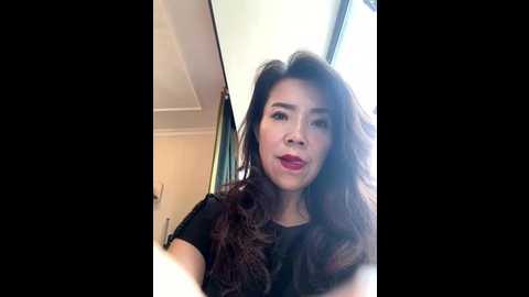 Media: anna_yngs Stripchat 2025-07-04 00:34:00