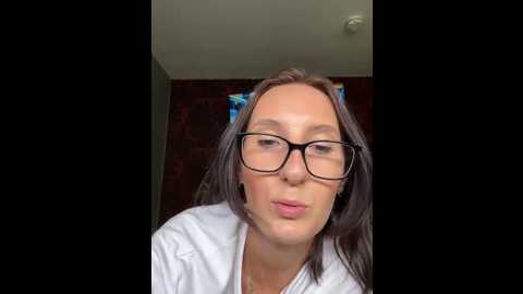 Media: emilia_mausi Stripchat 2025-07-04 14:09:00