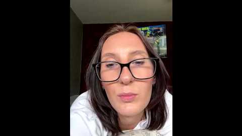 Media: emilia_mausi Stripchat 2025-07-04 14:23:00