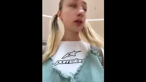 lia__love @ stripchat on 20250704