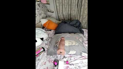 Media: lola_hale Stripchat 2025-07-04 19:25:00