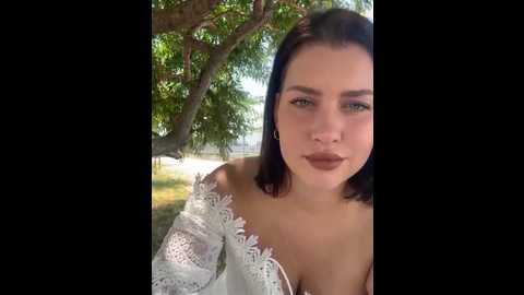 Media: kikiwatson Stripchat 2025-07-05 09:00:00