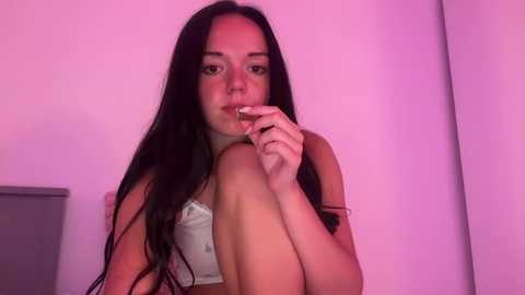 Media: vanesskaa Stripchat 2025-07-05 02:44:00