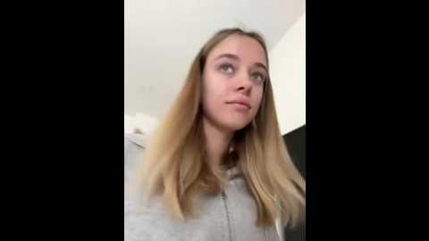 Media: enjoy_my_beauty Stripchat 2025-07-06 03:56:00