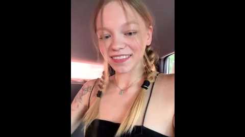 lunaelliot @ stripchat on 20250706
