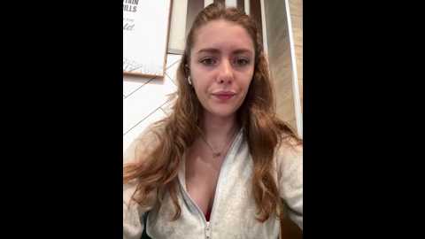 Media: mariid Stripchat 2025-07-06 07:16:00
