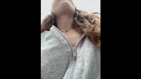 Media: mariid Stripchat 2025-07-06 10:01:00