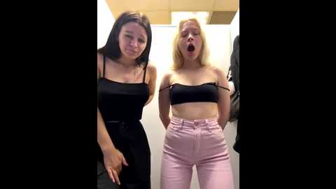 cum_girlss @ stripchat on 20250707