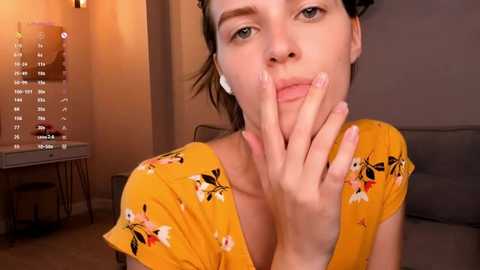 Media: elenebutton Stripchat 2025-07-07 02:10:00