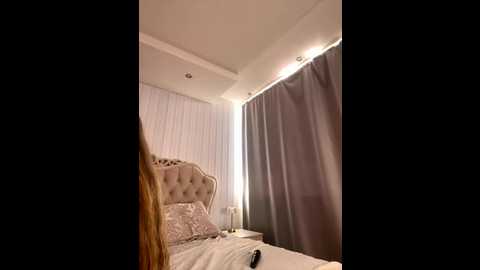 bella_suns @ stripchat on 20250708