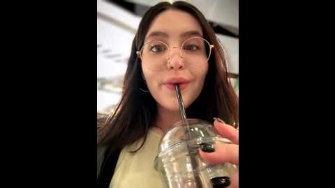 Media: meow_girl Stripchat 2025-07-08 13:10:00