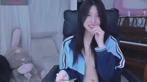 Media: rainybb Stripchat 2025-07-08 15:48:00