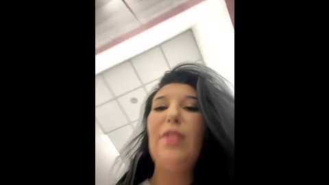 Media: tisha_busty Stripchat 2025-07-08 13:37:00