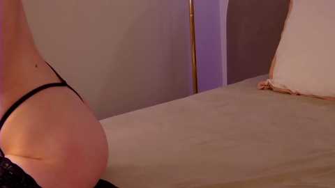 Media: mirabliss Stripchat 2025-07-09 20:46:00
