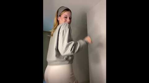 nicolecut @ stripchat on 20250709