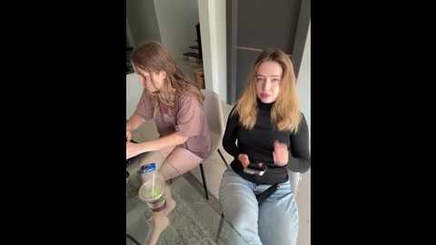 nura_n_sarah @ stripchat on 20250709