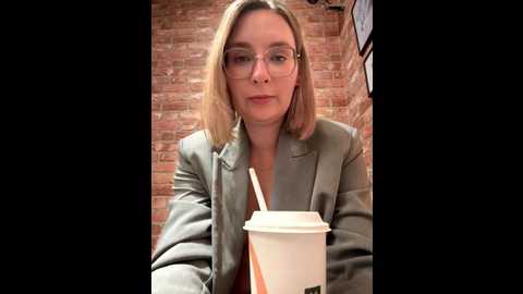 the_snowwhitee @ stripchat on 20250709