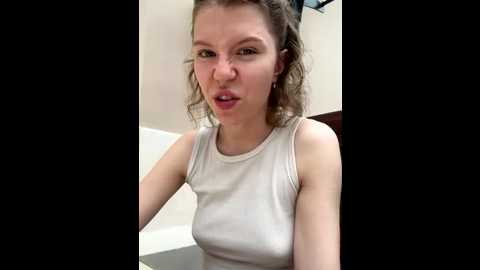 Media: alice_the_wonderland Stripchat 2025-07-10 09:36:00