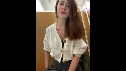 Media: dina_tease Stripchat 2025-07-10 14:14:00