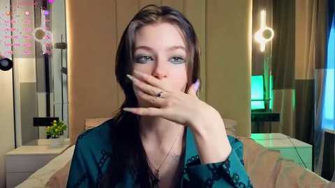 Media: esmebellas Stripchat 2025-07-10 02:04:00