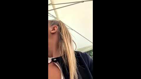 risky_girl23 @ stripchat on 20250710