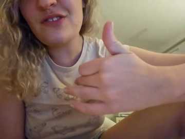 Media: serenarosa Stripchat 2025-07-10 01:43:00