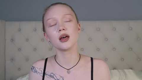Media: tracyswon Stripchat 2025-07-10 15:00:00