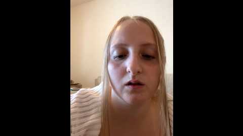 Media: younghailey Stripchat 2025-07-10 07:54:00