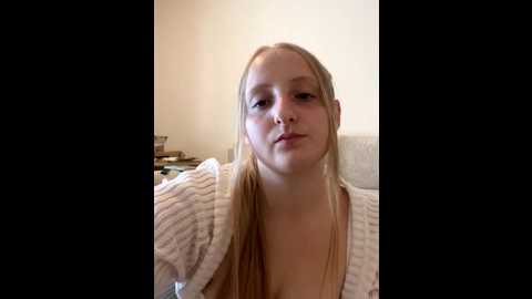 Media: younghailey Stripchat 2025-07-10 08:04:00