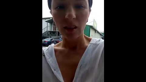 Media: brilliant_queen1 Stripchat 2025-07-12 00:33:00
