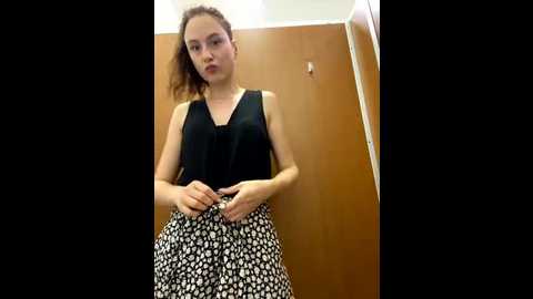 Media: dina_tease Stripchat 2025-07-12 13:22:00
