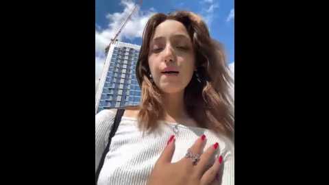 Media: dollytall Stripchat 2025-07-12 09:51:00