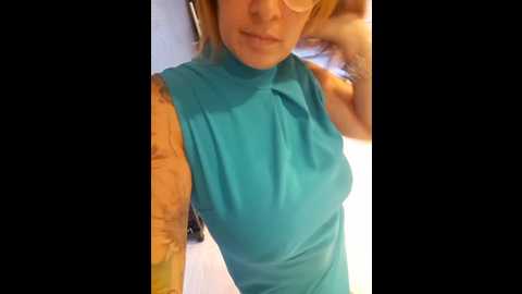 zoe_87 @ stripchat on 20250712