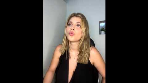 Media: _alice_1 Stripchat 2025-07-13 21:18:00
