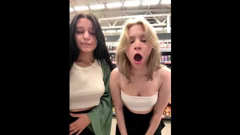 cum_girlss @ stripchat on 20250713